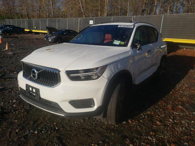 YV4162UK3L2263261 - 2020 VOLVO XC40 T5 MO WHITE photo 2