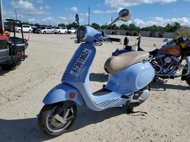 ZAPM818G8H5700380 - 2017 VESPA SPRINT 150 BLUE photo 2