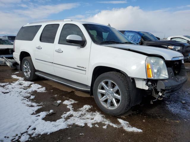 1GKS2MEF5BR185916 - 2011 GMC YUKON XL D WHITE photo 4