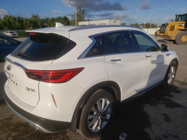 3PCAJ5BB6MF119756 - 2021 INFINITI QX50 LUXE WHITE photo 4