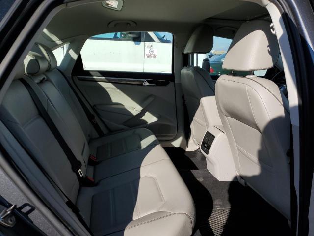 1VWBT7A33HC012863 - 2017 VOLKSWAGEN PASSAT SE SILVER photo 10