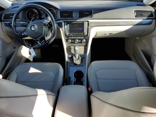 1VWBT7A33HC012863 - 2017 VOLKSWAGEN PASSAT SE SILVER photo 8