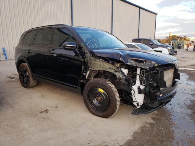 5XYP3DHC4NG242982 - 2022 KIA TELLURIDE BLACK photo 4