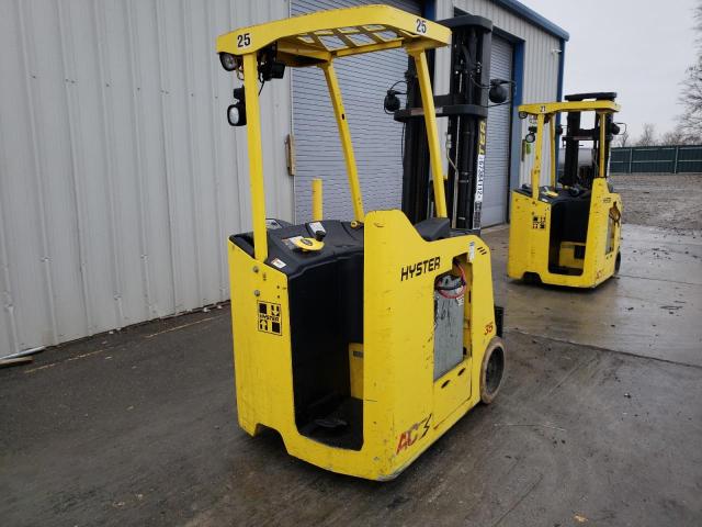 C219N01889P - 2016 HYST FORKLIFT YELLOW photo 4