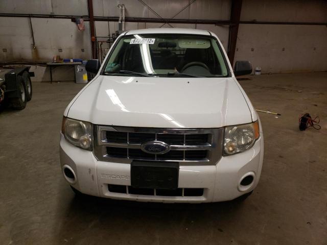 1FMCU92Z58KA29426 - 2008 FORD ESCAPE XLS WHITE photo 5