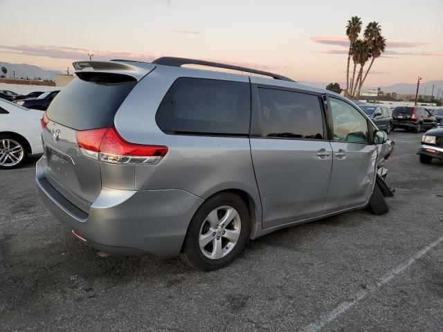 5TDKK3DC7ES426121 - 2014 TOYOTA SIENNA LE SILVER photo 3