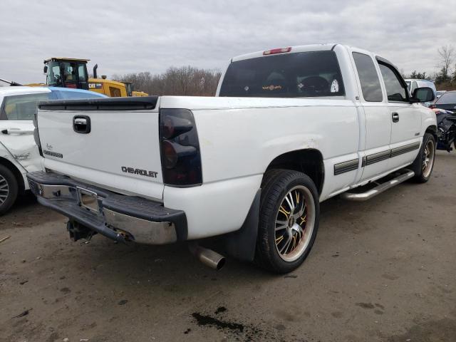 2GCEC19T521109481 - 2002 CHEVROLET SILVERADO WHITE photo 3