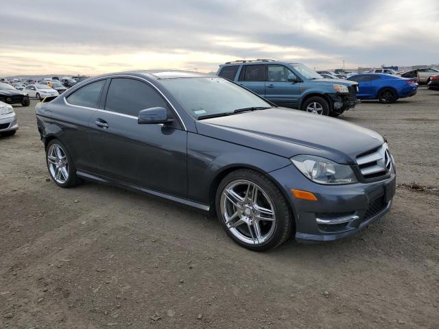 WDDGJ4HB6DF976978 - 2013 MERCEDES-BENZ C250 GRAY photo 4