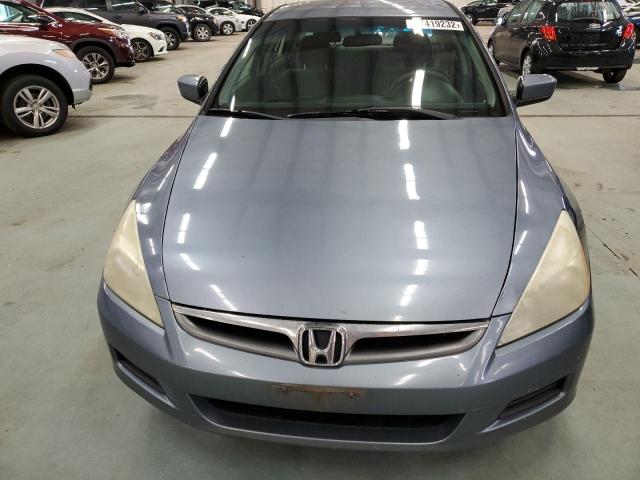 1HGCM56397A200106 - 2007 HONDA ACCORD SE BLUE photo 5