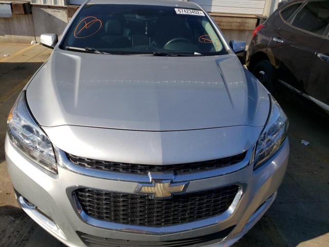 1G11E5SA6GF129465 - 2016 CHEVROLET MALIBU LIM 银色 照片 5