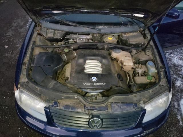 WVWEH63B41E003289 - 2001 VOLKSWAGEN PASSAT GLX Mavi foto 11