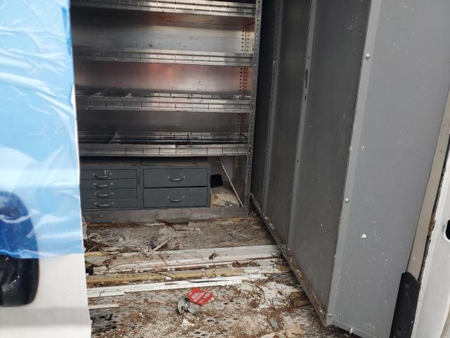 3C6TRVCG1JE112590 - 2018 RAM PROMASTER WHITE photo 11