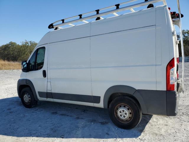 3C6TRVCG1JE112590 - 2018 RAM PROMASTER WHITE photo 2