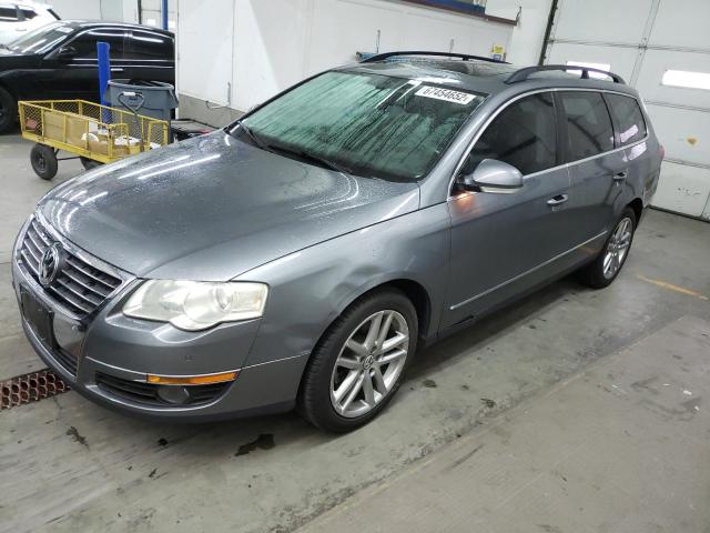 WVWTK93C58E068326 - 2008 VOLKSWAGEN PASSAT WAG GRAY photo 1