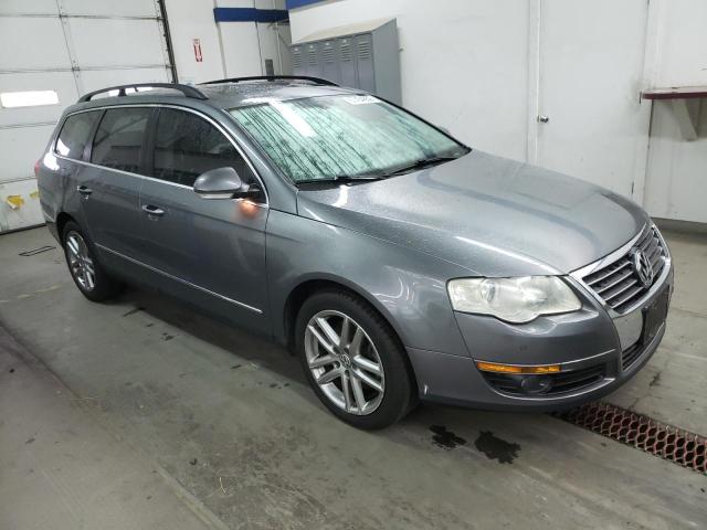 WVWTK93C58E068326 - 2008 VOLKSWAGEN PASSAT WAG GRAY photo 4