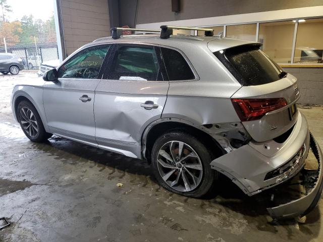 WA1CAAFY7M2074744 - 2021 AUDI Q5 PRESTIG SILVER photo 2