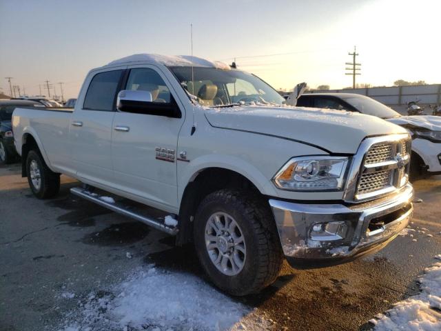 3C63R3JL6HG743841 - 2017 RAM 3500 LARAM WHITE photo 4