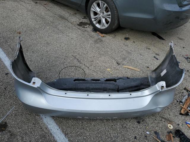 2G2WR524151153824 - 2005 PONTIAC GRAND PRIX SILVER photo 12