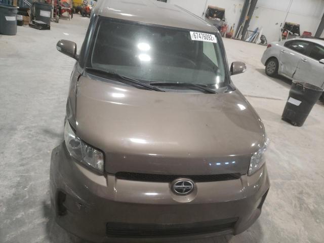 JTLZE4FE1CJ008663 - 2012 SCION XB BROWN photo 5