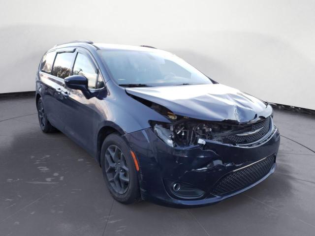 2C4RC1EG1JR330618 - 2018 CHRYSLER PACIFICA T BLUE photo 4