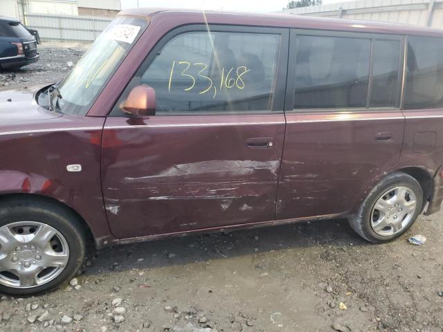 JTLKT334764038119 - 2006 TOYOTA SCION XB მუქწითელი ფოტო 9