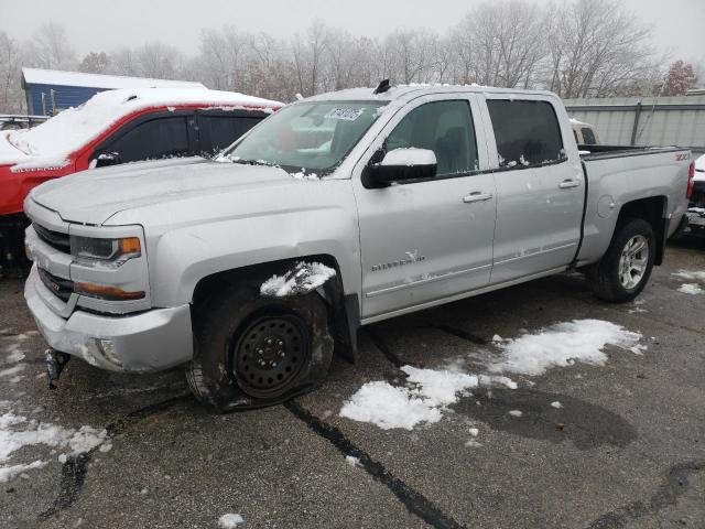 3GCUKREC1JG432435 - 2018 CHEVROLET SILVERADO SILVER photo 1