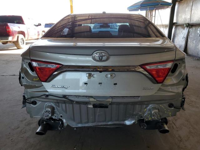 4T1BK1FK4FU560926 - 2015 TOYOTA CAMRY XSE SILVER photo 6