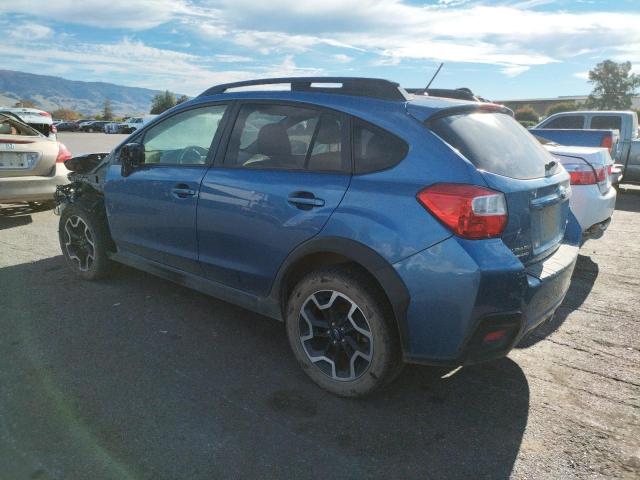 JF2GPABC8H8230066 - 2017 SUBARU CROSSTREK BLUE photo 2