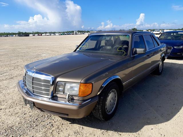 WDBCA35DXJA424464 - 1988 MERCEDES-BENZ 420 SEL BROWN photo 2