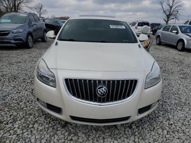 2G4GS5EKXC9117302 - 2012 BUICK REGAL PREM WHITE photo 5