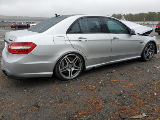 WDDHF7HB9BA341674 - 2011 MERCEDES-BENZ E 63 AMG SILVER photo 3