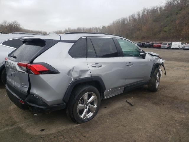 2T3B6RFV3MW029282 - 2021 TOYOTA RAV4 XLE P SILVER photo 4