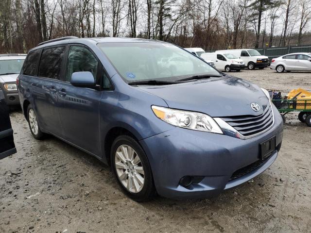 5TDJK3DC6FS123859 - 2015 TOYOTA SIENNA LE BLUE photo 4