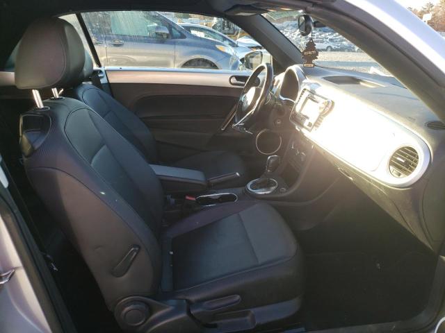 3VW517AT5GM808238 - 2016 VOLKSWAGEN BEETLE S/S 银色 照片 5