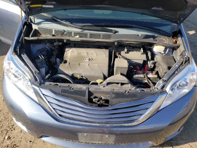 5TDJK3DC8FS104410 - 2015 TOYOTA SIENNA LE GRAY photo 12