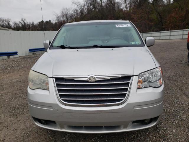 2A4RR5D1XAR308663 - 2010 CHRYSLER TOWN & COU 银色 照片 5