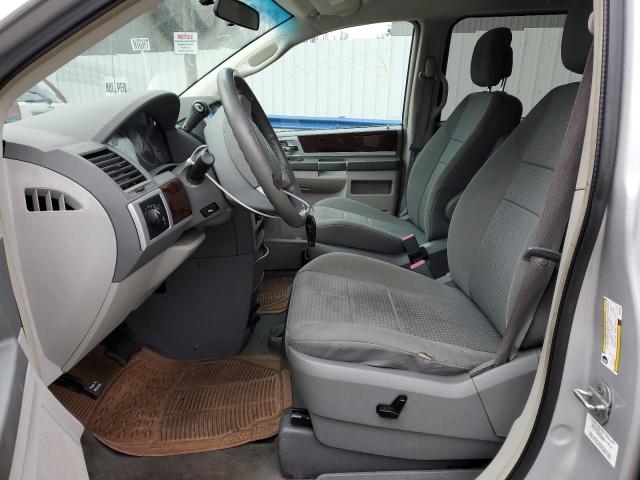 2A4RR5D1XAR308663 - 2010 CHRYSLER TOWN & COU 银色 照片 7