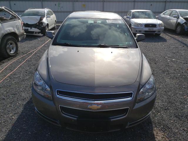 1G1ZC5E04CF326396 - 2012 CHEVROLET MALIBU 1LT Grau Foto 5