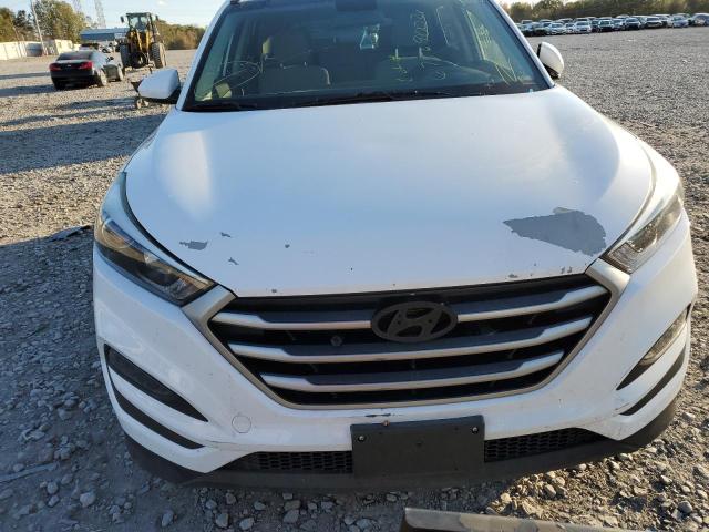 KM8J33A48JU626903 - 2018 HYUNDAI TUCSON SEL WHITE photo 5