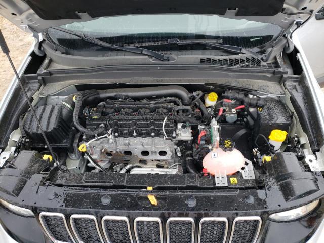 ZACNJDAB3MPN16540 - 2021 JEEP RENEGADE S SILVER photo 12