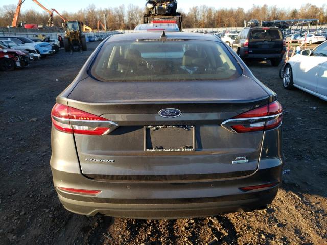 3FA6P0HD3LR214634 - 2020 FORD FUSION SE GRAY photo 6