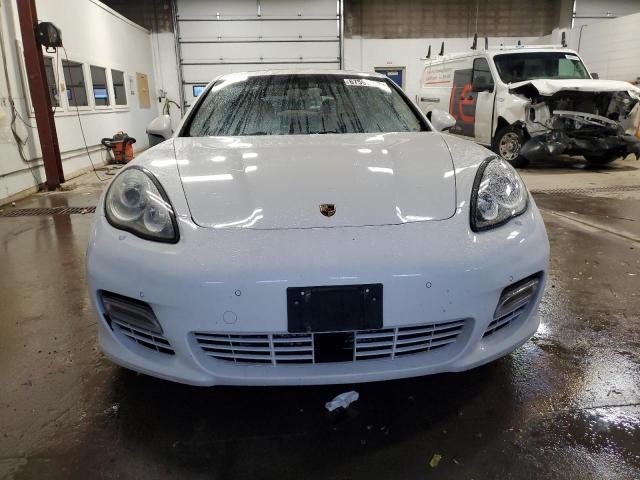 WP0AC2A74AL091194 - 2010 PORSCHE PANAMERA T WHITE photo 5