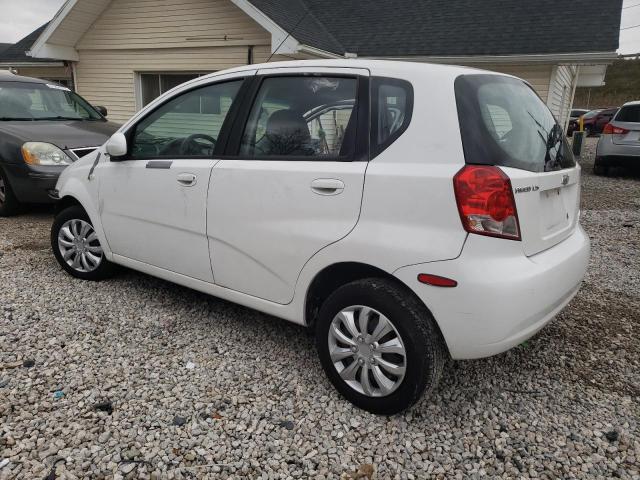 KL1TD66646B672809 - 2006 CHEVROLET AVEO BASE WHITE photo 2