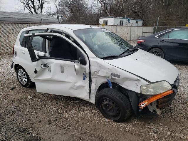 KL1TD66646B672809 - 2006 CHEVROLET AVEO BASE WHITE photo 4