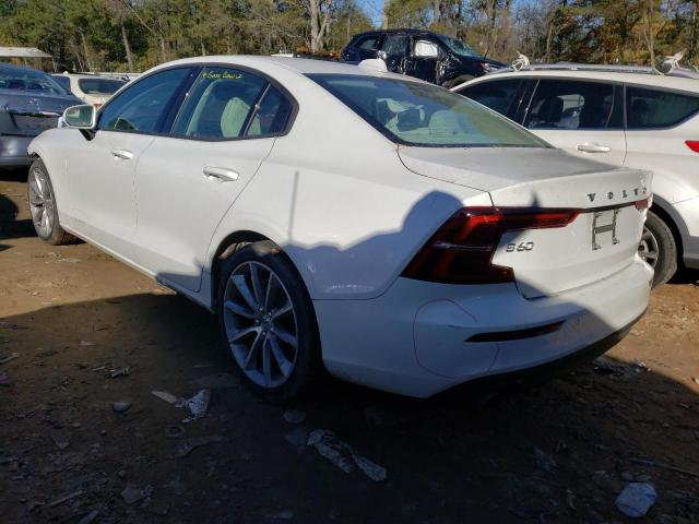 7JR102FK9LG****** - 2020 VOLVO S60 T5 MOM WHITE photo 2