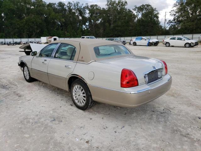 1LNHM81W64Y687786 - 2004 LINCOLN TOWN CAR E BEIGE photo 3