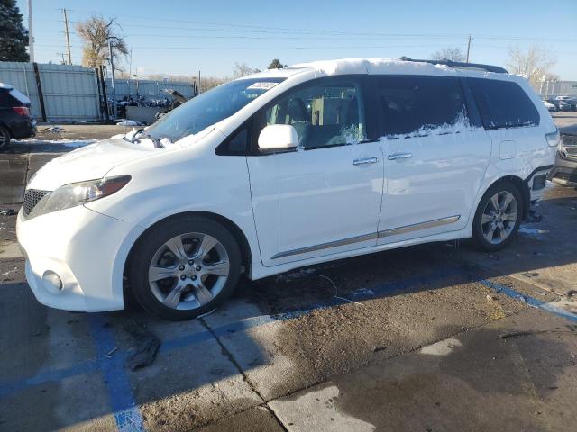 5TDXK3DC8DS306607 - 2013 TOYOTA SIENNA SPO WHITE photo 1