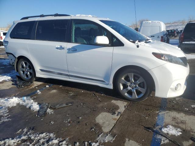 5TDXK3DC8DS306607 - 2013 TOYOTA SIENNA SPO WHITE photo 4