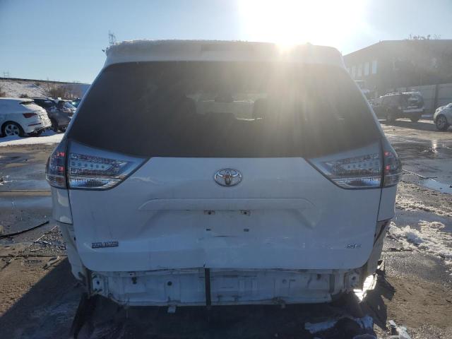 5TDXK3DC8DS306607 - 2013 TOYOTA SIENNA SPO WHITE photo 6