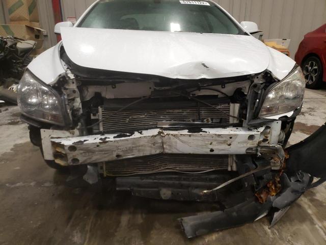 1G1ZC5EB1AF227209 - 2010 CHEVROLET MALIBU 1LT Beyaz fotoğraf 5